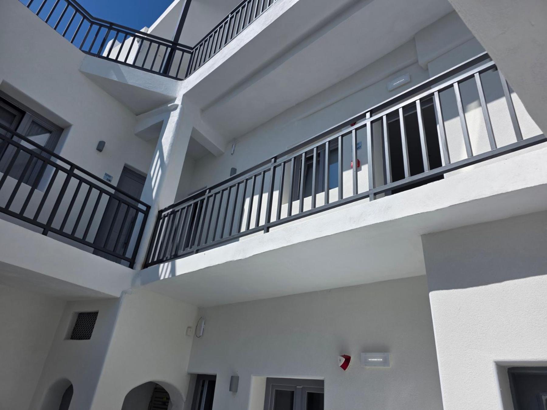 Tataki Family Hotel Fira  Exterior foto